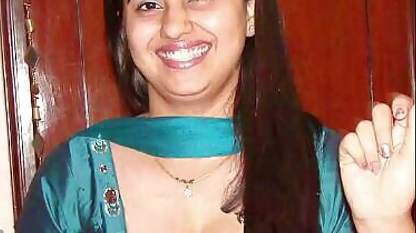 indian slut wife nude posing