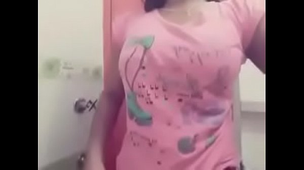 Indian Babe Showing her Amazing Big Boobs